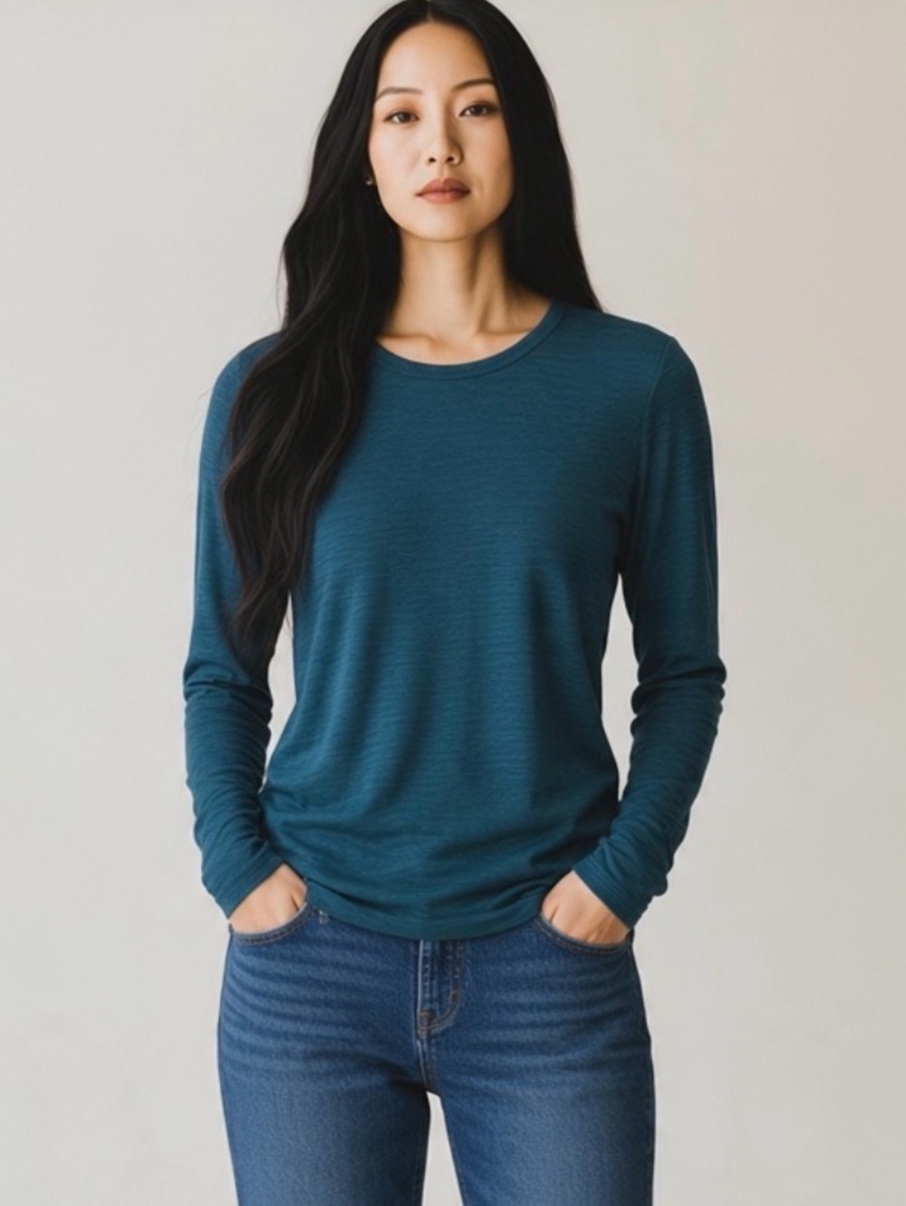 Segments 100% merino wool Long-Sleeve Crewneck Top in teal size XS